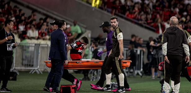 Ayrton Lucas sofre lesão muscular e desfalca o Flamengo
