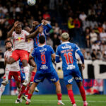 Bahia supera Red Bull Bragantino em duelo movimentado pelo campeonato