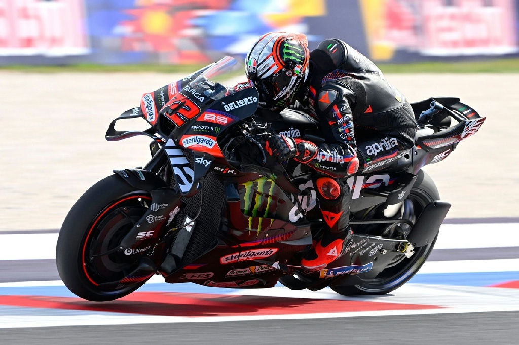 Bezzecchi quebra recorde histórico em Misano e garante pole position na Motogp