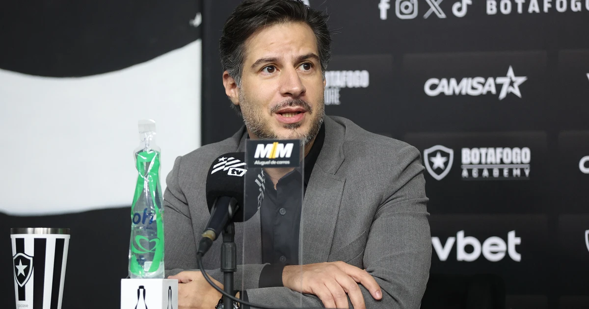 Botafogo ajusta planejamento estratégico diante da nova regra de estrangeiros da CBF