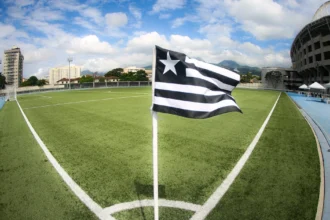 Botafogo alerta sobre golpes envolvendo cobranças indevidas em peneiras da base