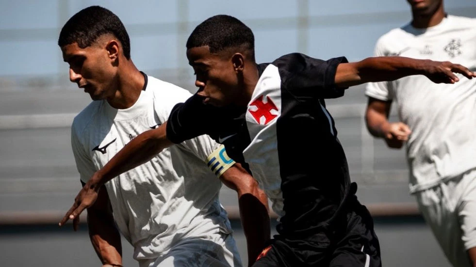 Botafogo amarga terceira derrota seguida no Carioca Sub-20 após revés para o Vasco