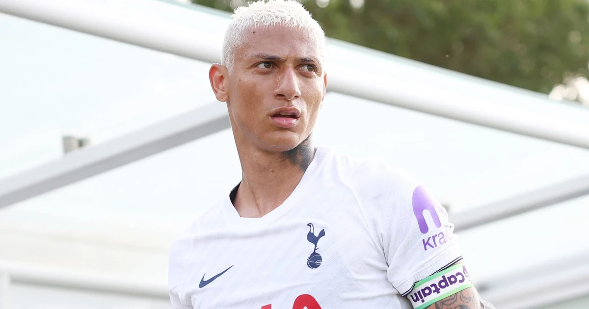 Botafogo avalia contratação de Richarlison, mas esbarra em exigências do Tottenham