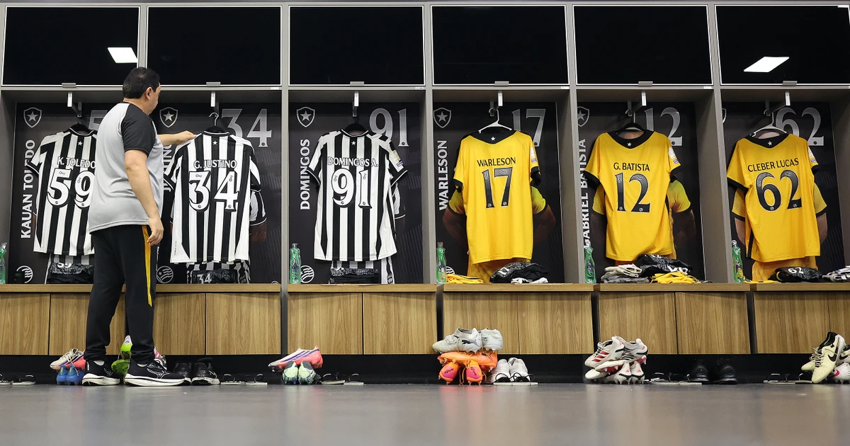 Botafogo define escalação com estreias para duelo decisivo contra o Grêmio