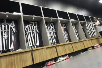 Botafogo define escalação com retornos e novidades para duelo contra o Bragantino