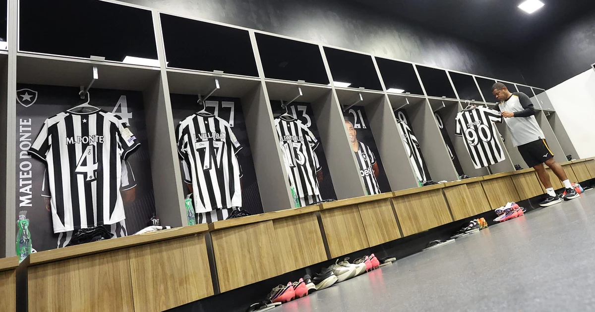 Botafogo define escalação com retornos e novidades para duelo contra o Bragantino