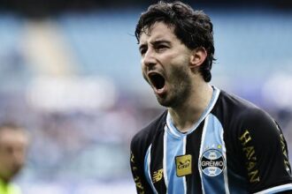 Botafogo e Grêmio se enfrentam no Brasileirão com mudanças técnicas