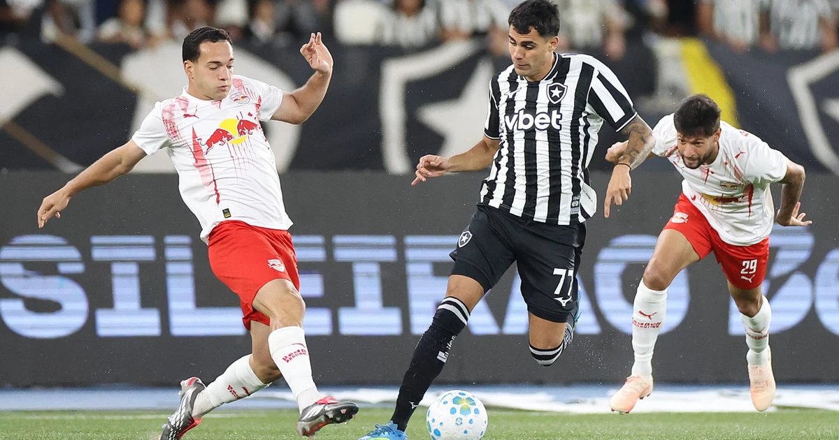 Botafogo empata com Bragantino e vê distância para o Z-4 diminuir no Brasileirão