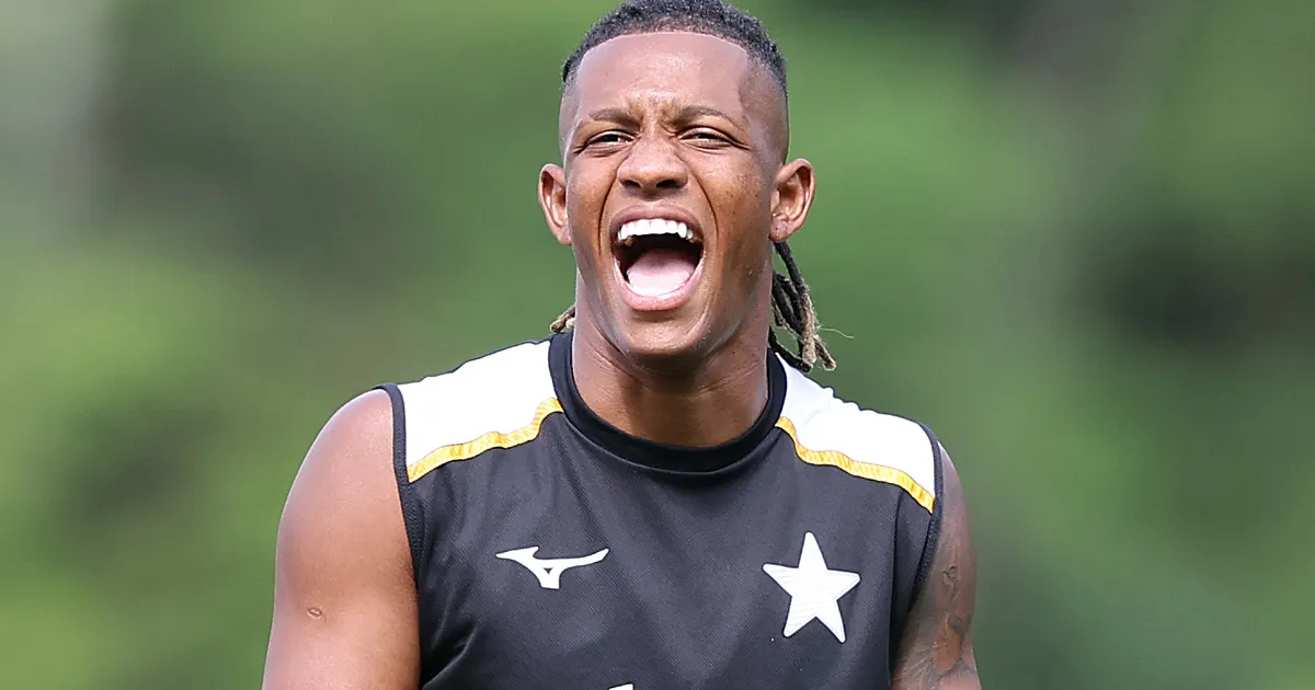Botafogo mantém Danilo em pauta como possível peça em negociação com o Zenit