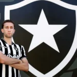 Botafogo oficializa a chegada do zagueiro Arthur Chaves nesta terça-feira