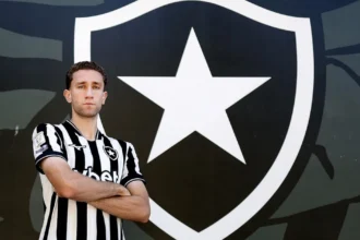 Botafogo oficializa a chegada do zagueiro Arthur Chaves nesta terça-feira