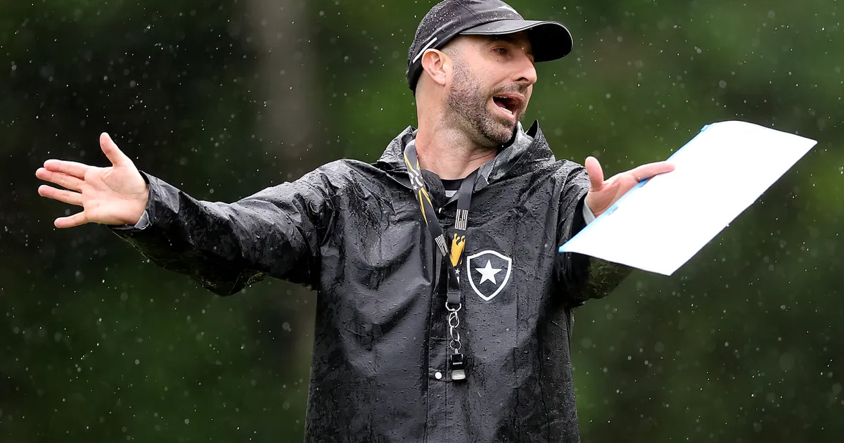 Botafogo pós-janela: os desafios táticos de Rodrigo Bellão