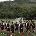 Botafogo projeta elenco de 2027 com foco em vigor físico e estatura