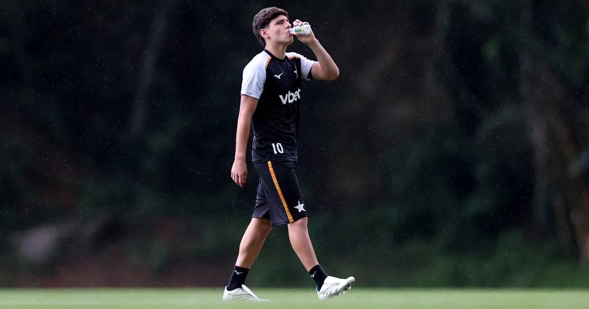 Botafogo renegocia contrato de Montoro e garante permanência do meia argentino