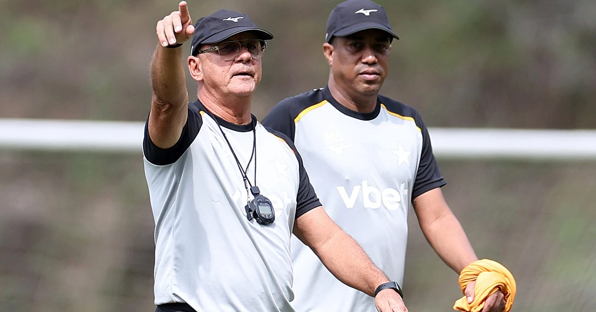 Botafogo revisa planejamento para comando técnico em meio a resultados adversos