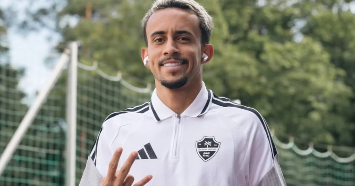 Botafogo supera oferta salarial do Vasco na disputa por Matheus Gonçalves