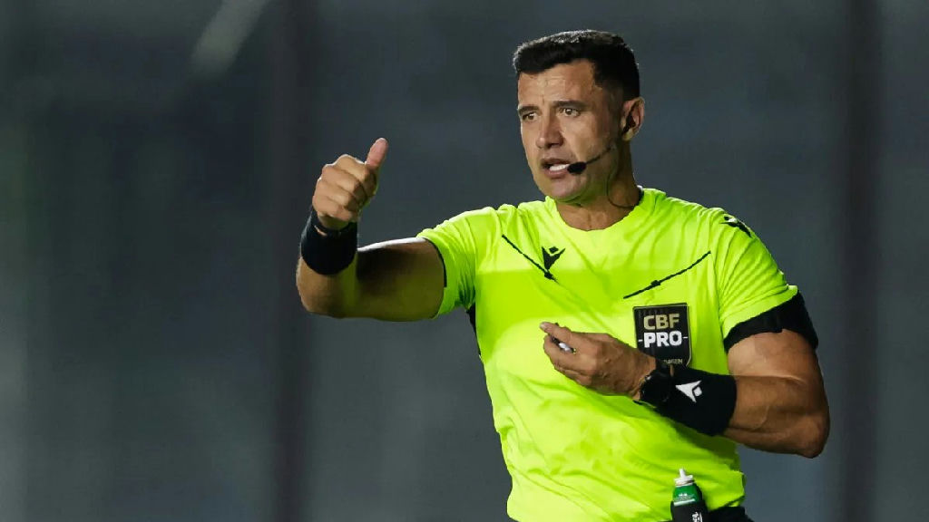 Bráulio da Silva Machado é o árbitro escalado para Vasco e Coritiba