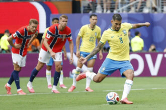 Bruno Guimarães retorna à seleção brasileira e recorda eliminação na Copa do Mundo