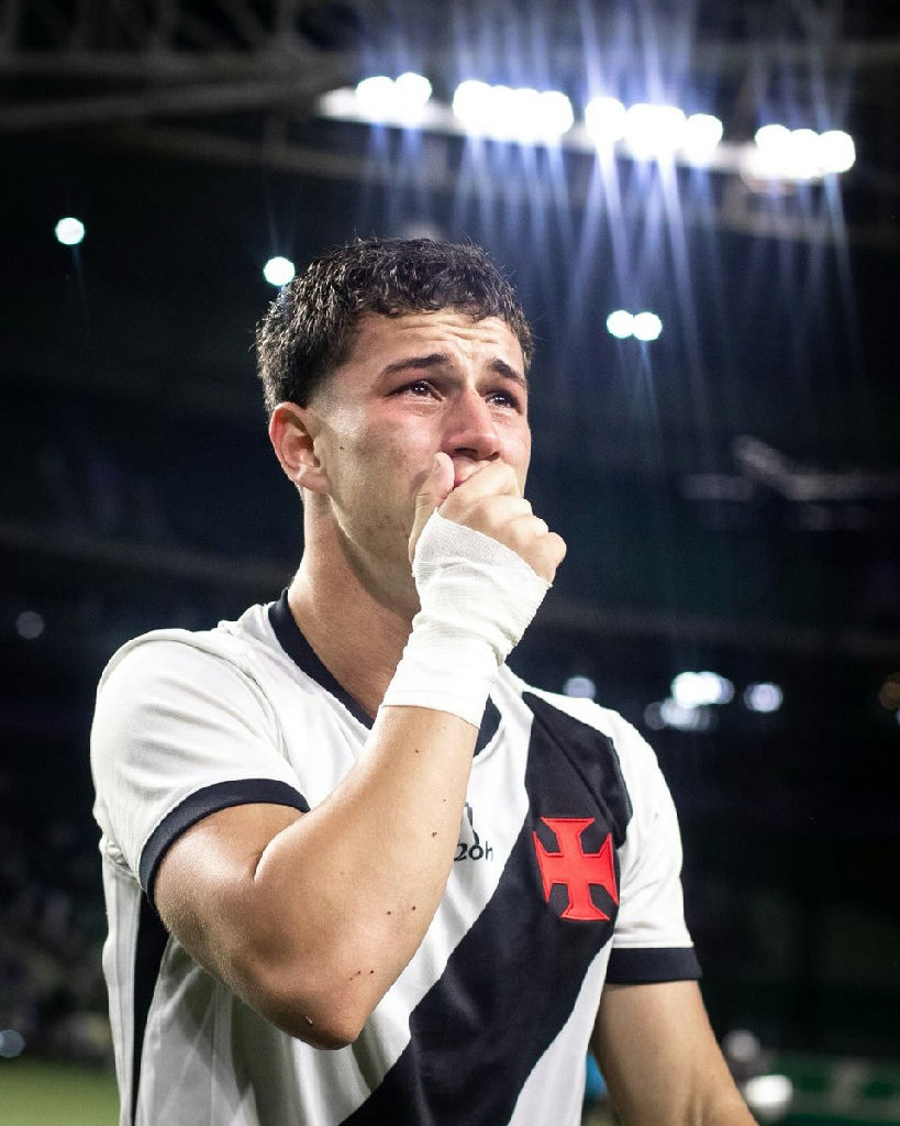Bruno Lopes celebra superação e reafirma identidade com o Vasco da Gama