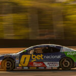 Cacá Bueno parte da sexta fila em Curvelo após classificação desafiadora na NASCAR Brasil