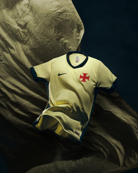 Camisa amarela do Vasco mantém aproveitamento de 100% em campo