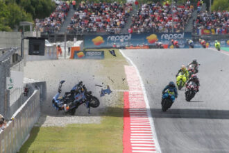 Capacete destruído de Álex Márquez no GP da Catalunha reforça papel vital da segurança na Motogp