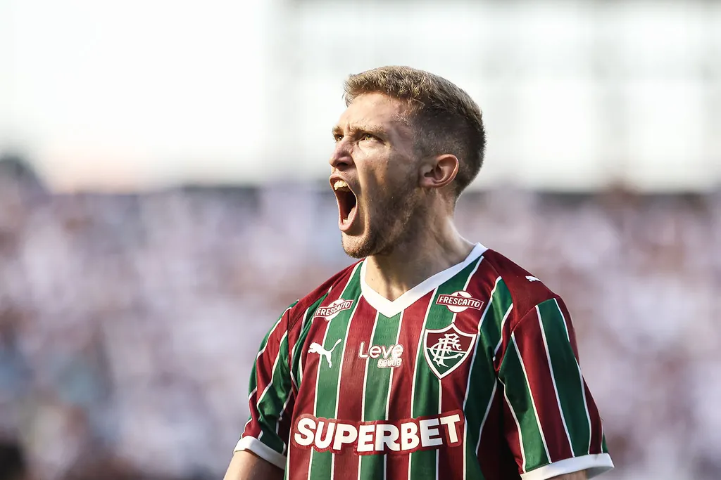Castillo avalia pressão por desempenho após investimento milionário do Fluminense