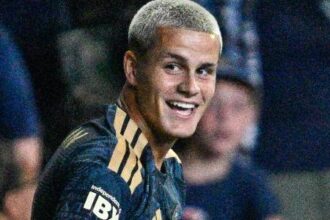 Cavan Sullivan quebra recorde histórico nos EUA e se consolida como promessa do Manchester City