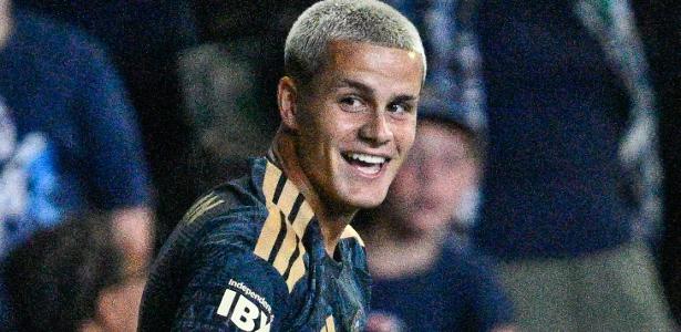 Cavan Sullivan quebra recorde histórico nos EUA e se consolida como promessa do Manchester City