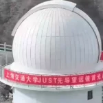 China inaugura telescópio de alta velocidade para monitorar eventos cósmicos rápidos