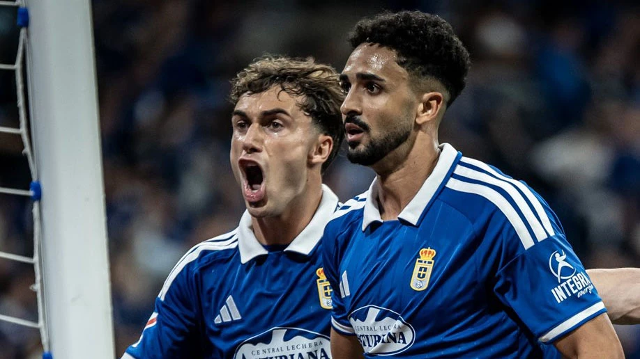 Chris Ramos marca primeiro gol pelo Real Oviedo e sofre lesão no Clássico das Astúrias