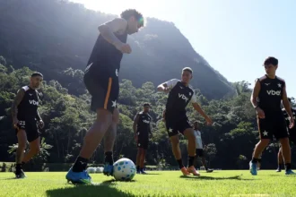 Clubes brasileiros definem nova regra para limite de estrangeiros a partir de 2027