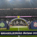 Corinthians e Chapecoense empatam no primeiro tempo em confronto pelo Brasileirão