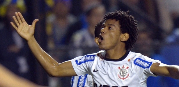 Corinthians encerra jejum de 14 anos sem gols fora de casa em mata-mata da Libertadores
