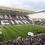 Corinthians enfrenta desafio decisivo contra Estudiantes na Libertadores