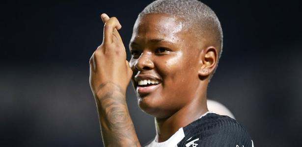 Corinthians regulariza pagamentos do futebol feminino antes de semifinal
