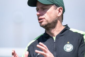 Coritiba enfrenta desfalques e prepara mudanças para duelo contra o Vasco