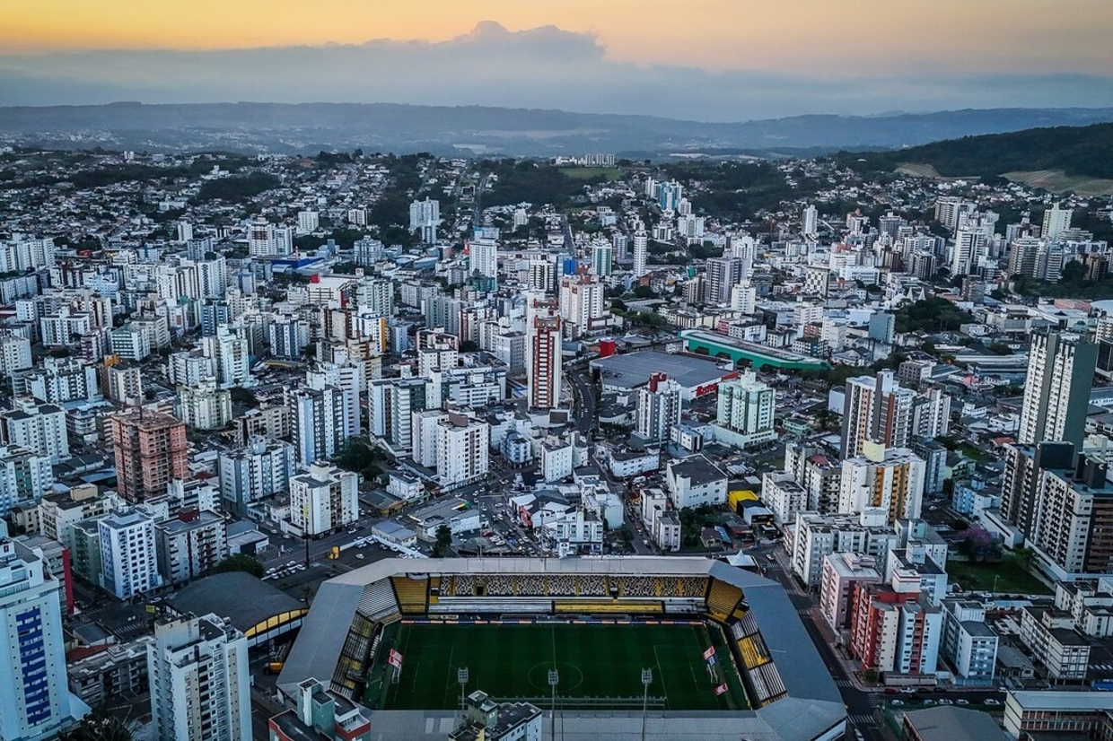Criciúma e Juventude empatam sem gols no primeiro tempo em Santa Catarina
