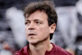 Crise no Corinthians se aprofunda após derrota para a lanterna Chapecoense