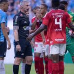 Crise no futebol gaúcho coloca Grêmio e Internacional sob ameaça de rebaixamento