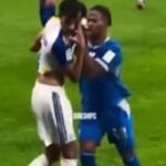 Crysencio Summerville é expulso após empurrar adversário para fora do campo