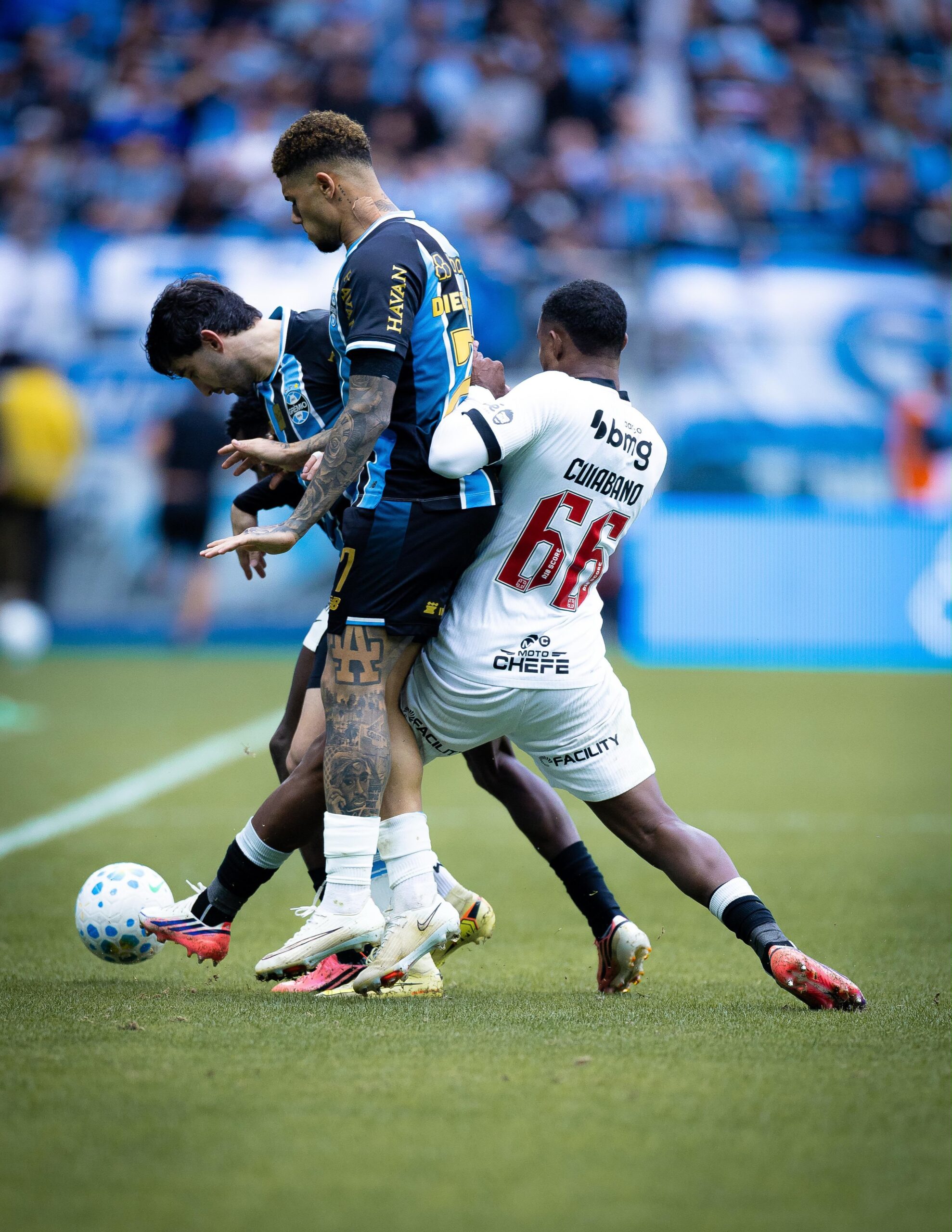 Cuiabano celebra vitória crucial do Vasco e exalta união do elenco