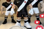 Cultura pop e futebol se unem em boneco 3D personalizado do Vasco