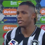 Danilo brilha com dois gols e Botafogo encerra jejum no Brasileirão