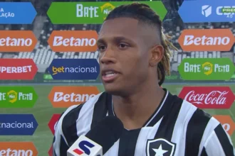 Danilo brilha com dois gols e Botafogo encerra jejum no Brasileirão