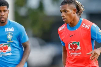 Danilo é confirmado como titular da Seleção Brasileira por Carlo Ancelotti