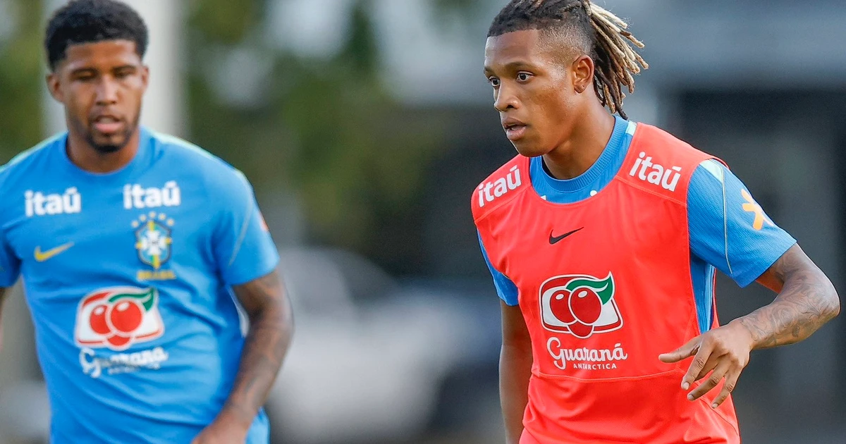 Danilo é confirmado como titular da Seleção Brasileira por Carlo Ancelotti