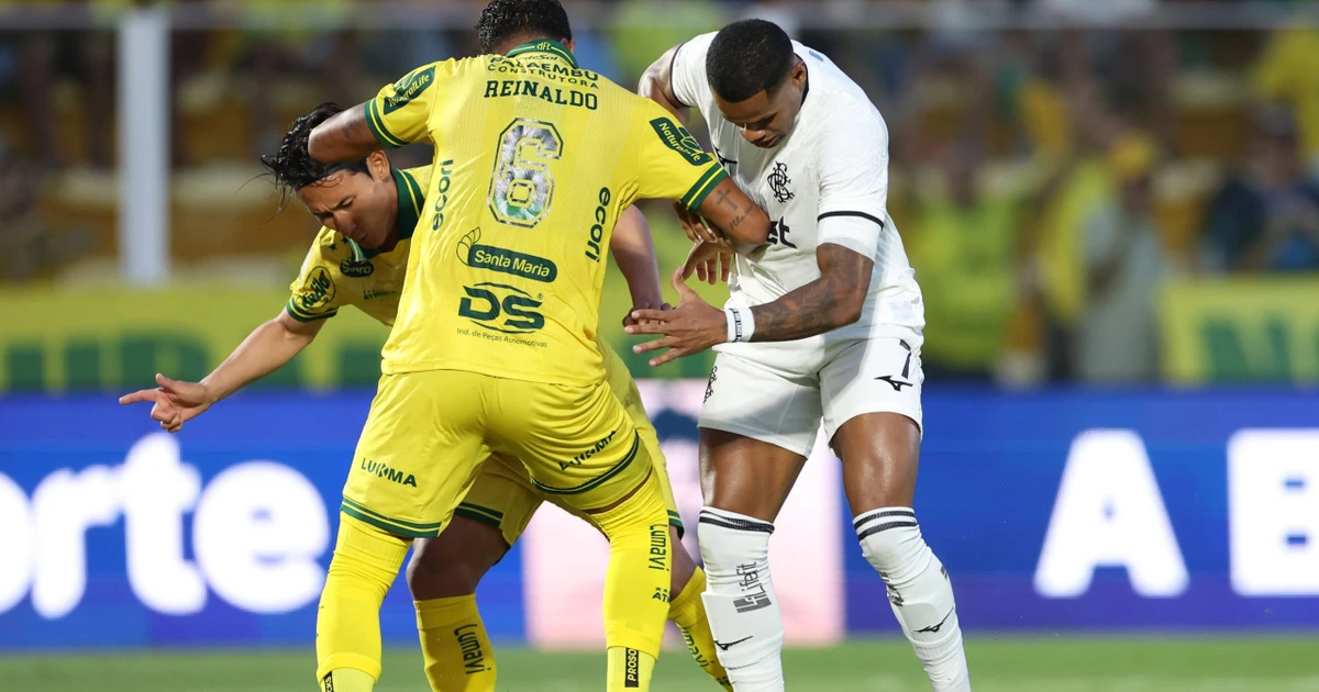 Derrota para o Mirassol recoloca Botafogo na zona de perigo do Brasileirão