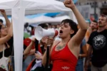 Despejo de idosa de 87 anos em Madri acende debate e gera protestos massivos por moradia