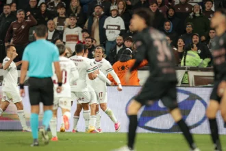 Destaque do Fluminense integra seleção da rodada decisiva da Libertadores 2026